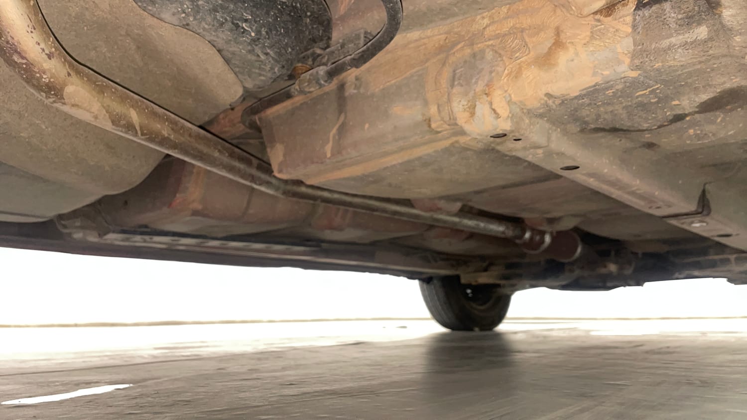 Used 2012 Hyundai i10 Sportz 1.2 AT Kappa2 Petrol Automatic extra REAR RIGHT UNDERBODY VIEW