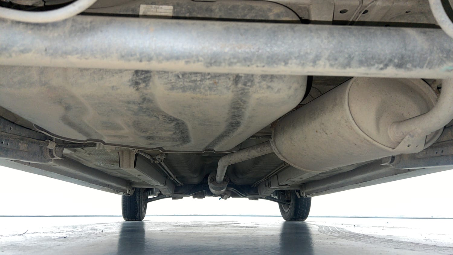 Used 2017 Maruti Suzuki Wagon R VXI+ Petrol Manual extra REAR UNDERBODY VIEW (TAKEN FROM REAR)