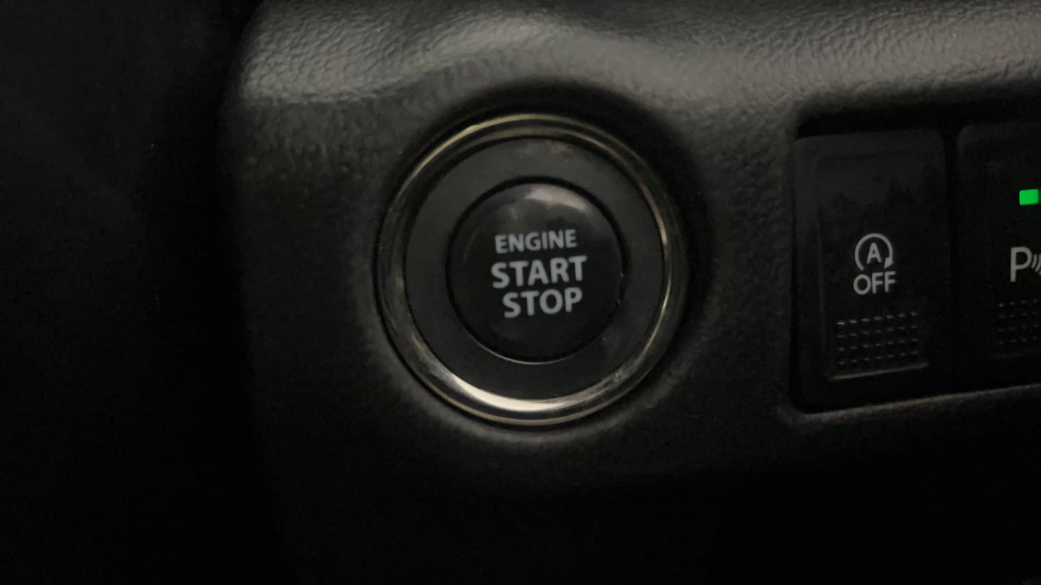 Used 2019 Maruti Suzuki S-Cross Delta 1.3 Diesel Manual top_features Keyless start