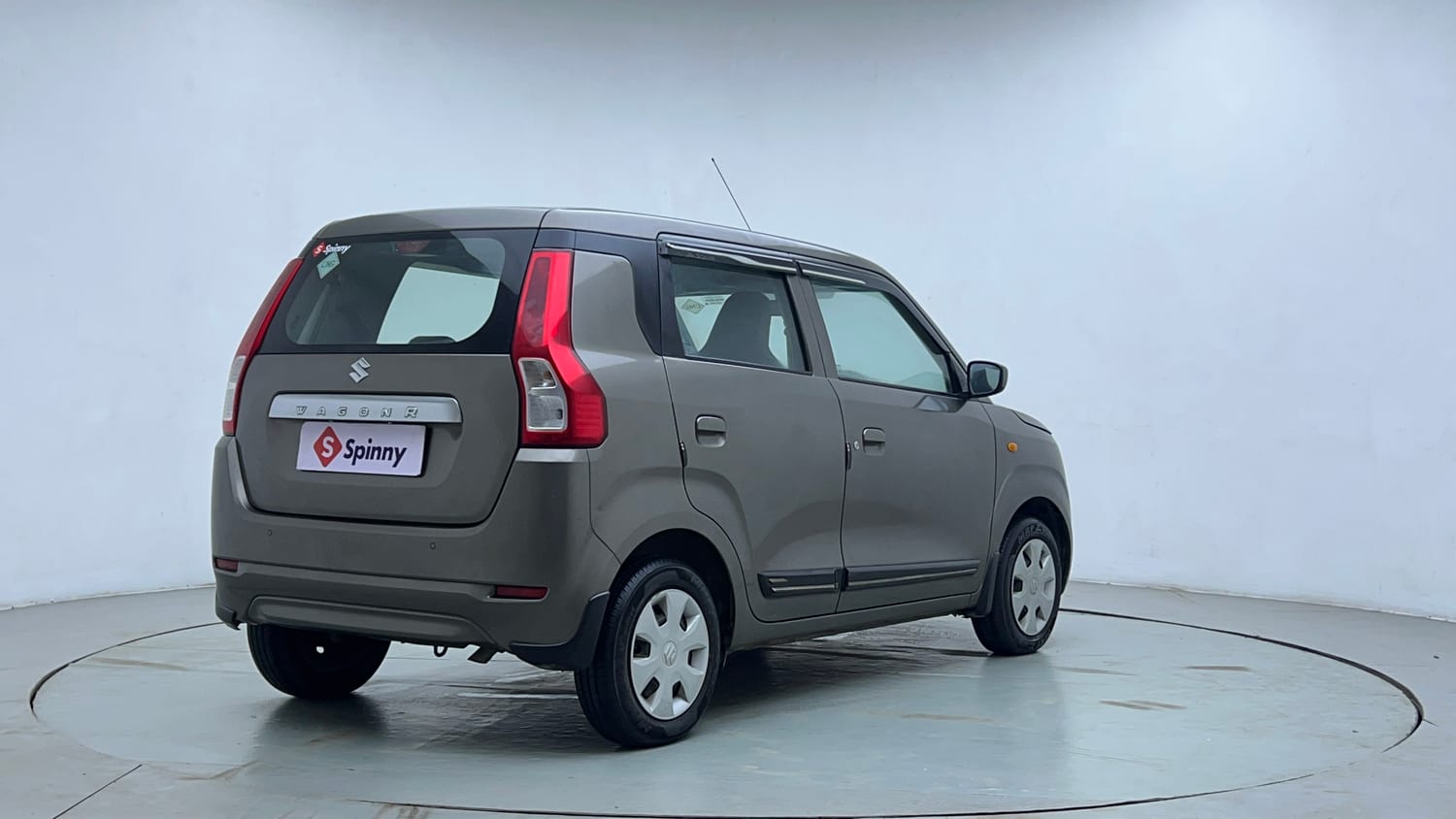 Used 2023 Maruti Suzuki Wagon R VXI 1.0 CNG Cng Manual exterior RIGHT REAR CORNER VIEW