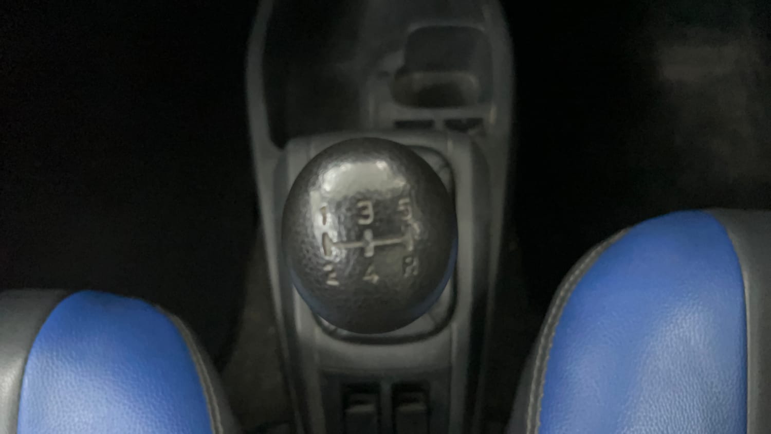 Used 2017 Maruti Suzuki Alto 800 LXi CNG (O) Cng Manual interior GEAR  KNOB VIEW