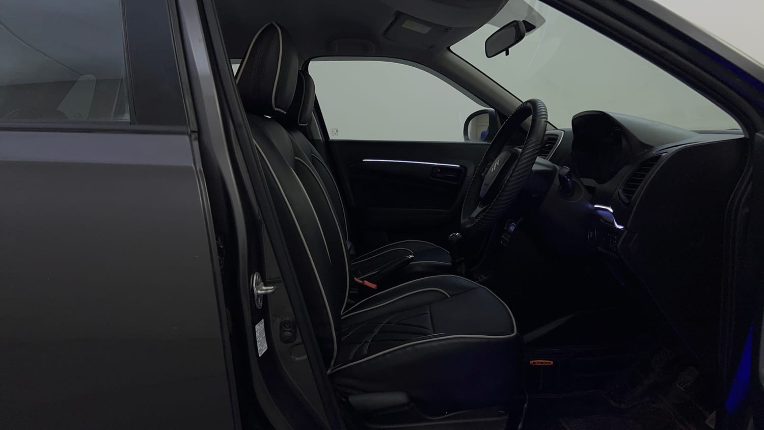 Used 2021 maruti-suzuki Vitara Brezza VXi Petrol Manual interior RIGHT SIDE FRONT DOOR CABIN VIEW