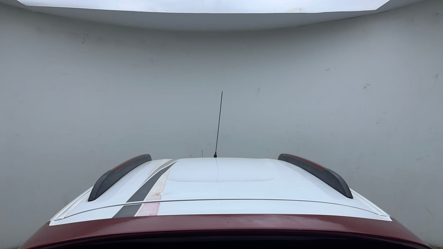 Used 2017 Renault Kwid 1.0 RXT AMT Petrol Automatic exterior EXTERIOR ROOF VIEW