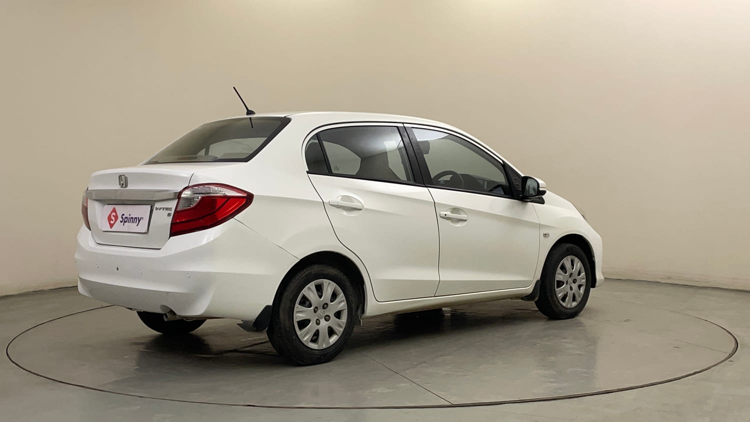 Used 2018 Honda Amaze 1.2 S i-VTEC Opt Petrol Manual exterior RIGHT REAR CORNER VIEW