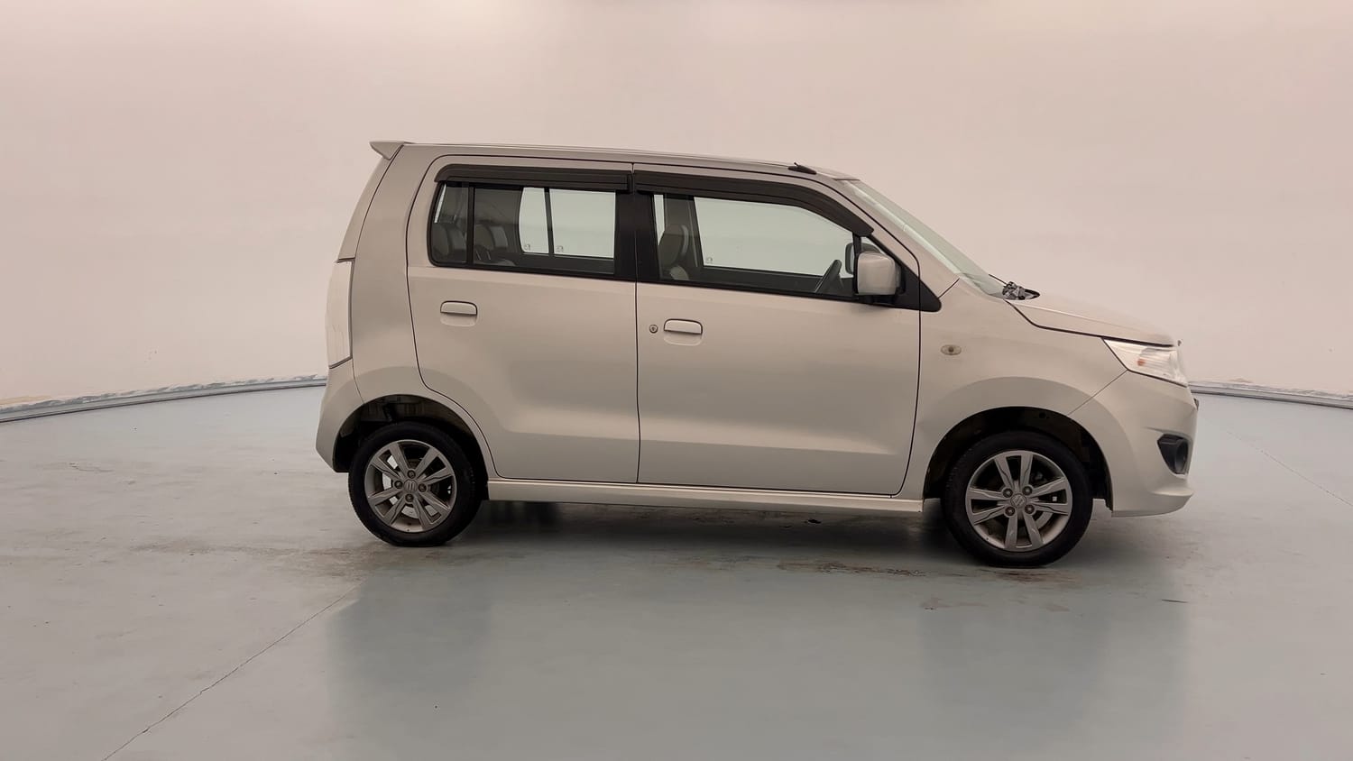 Used 2017 Maruti Suzuki Wagon R VXI+ Petrol Manual exterior RIGHT SIDE VIEW