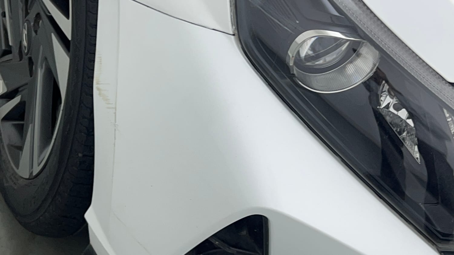Used 2022 Hyundai i20 Asta (O) 1.2 IVT Petrol Automatic dents MINOR SCRATCH