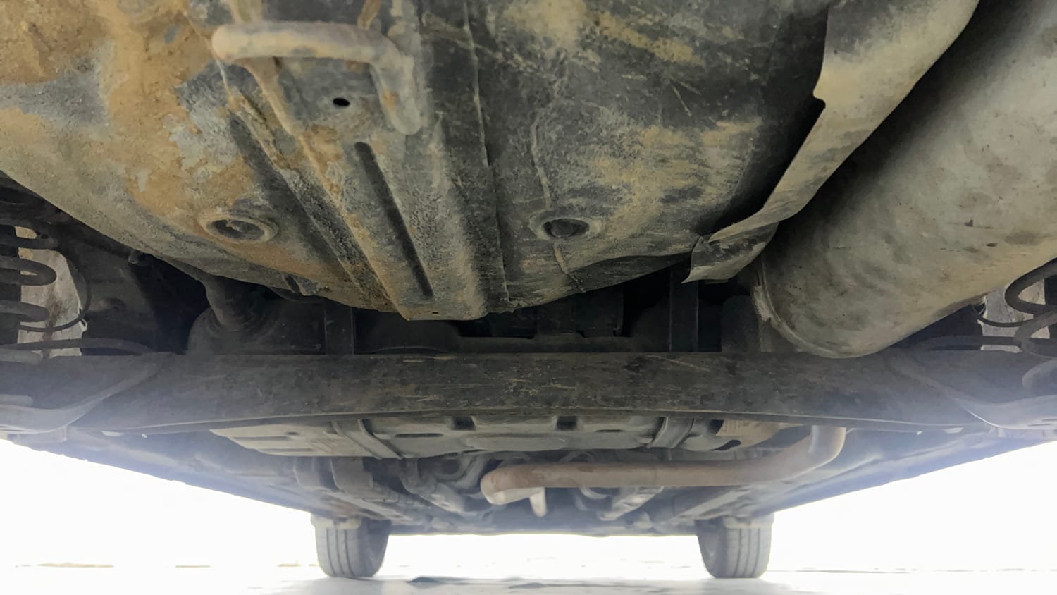Used 2015 Hyundai Elite i20 Asta 1.2 Petrol Manual extra REAR UNDERBODY VIEW (TAKEN FROM REAR)