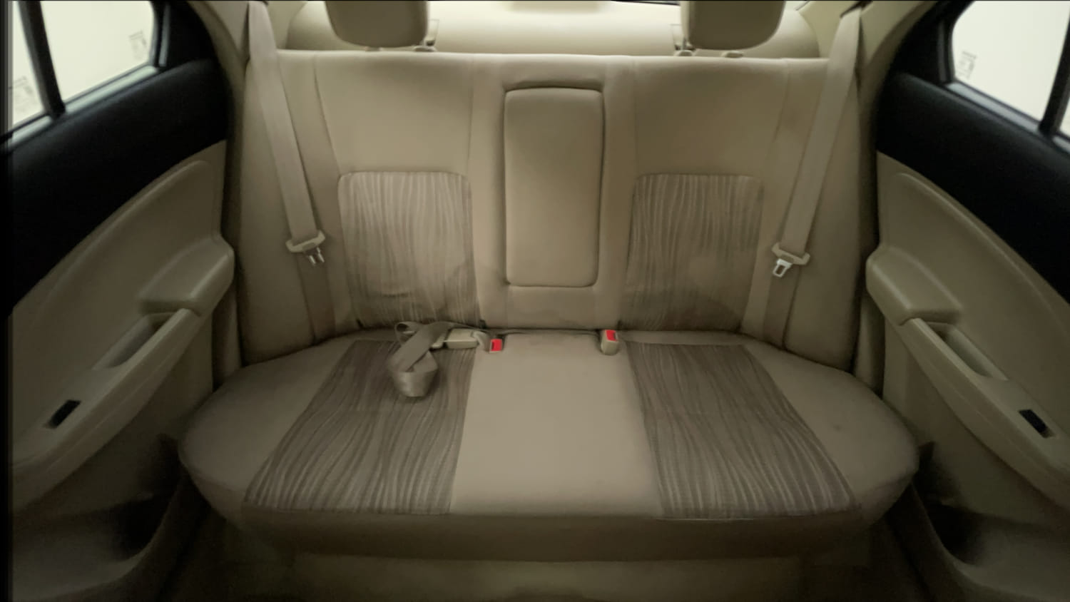 Used 2017 Maruti Suzuki Dzire ZXi Plus Petrol Manual interior REAR SEAT CONDITION VIEW