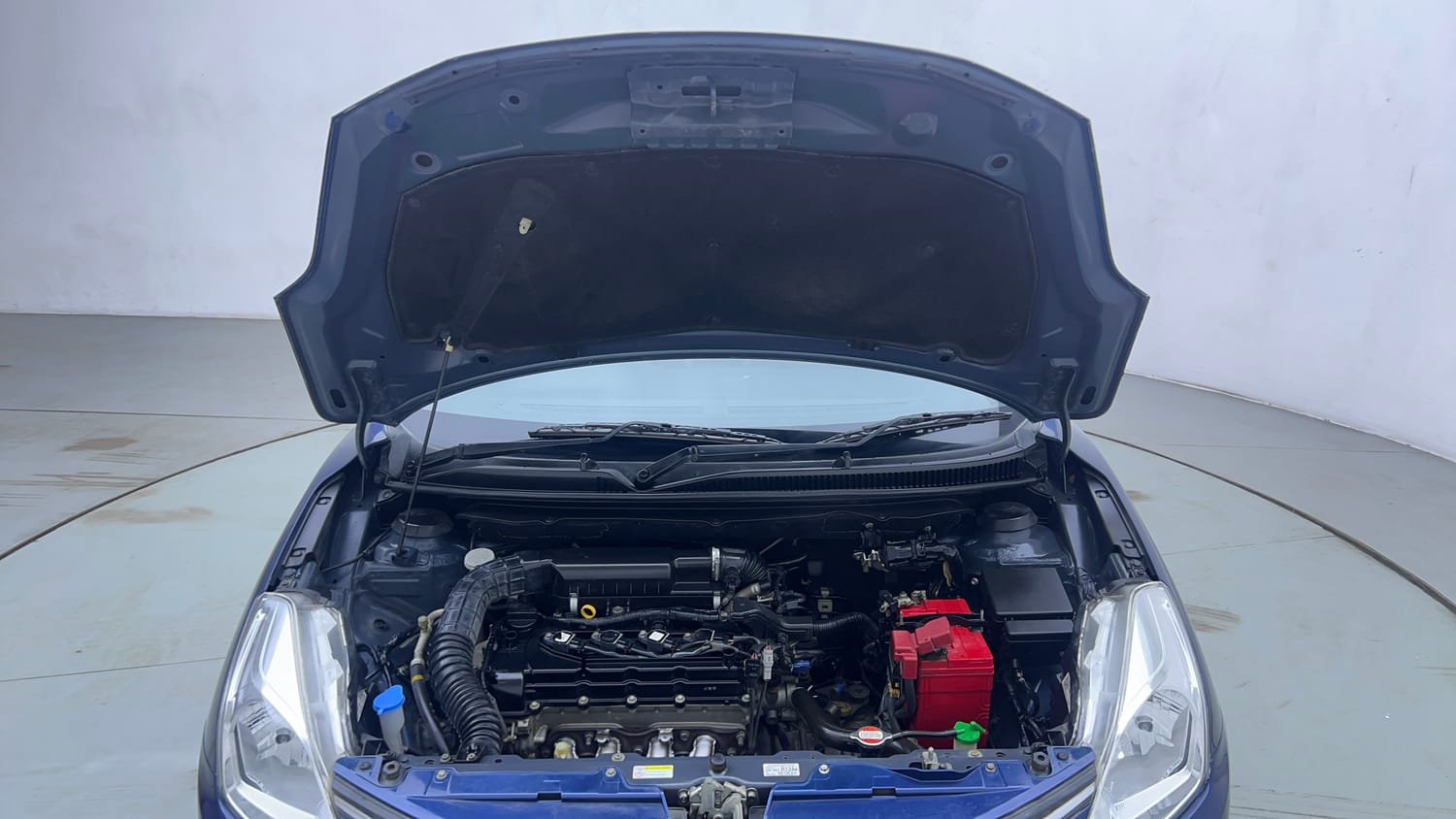 Used 2018 Maruti Suzuki Baleno Zeta 1.2 Petrol Manual engine ENGINE & BONNET OPEN FRONT VIEW