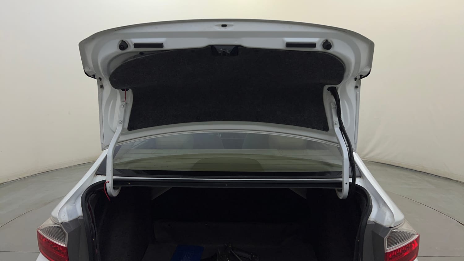 Used 2019 Honda City ZX CVT Petrol Petrol Automatic interior DICKY DOOR OPEN VIEW