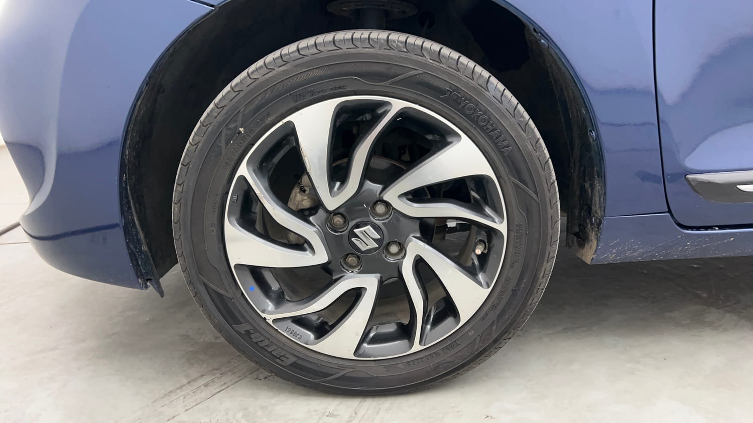 Used 2020 Maruti Suzuki Baleno Zeta Petrol Manual tyres LEFT FRONT TYRE RIM VIEW