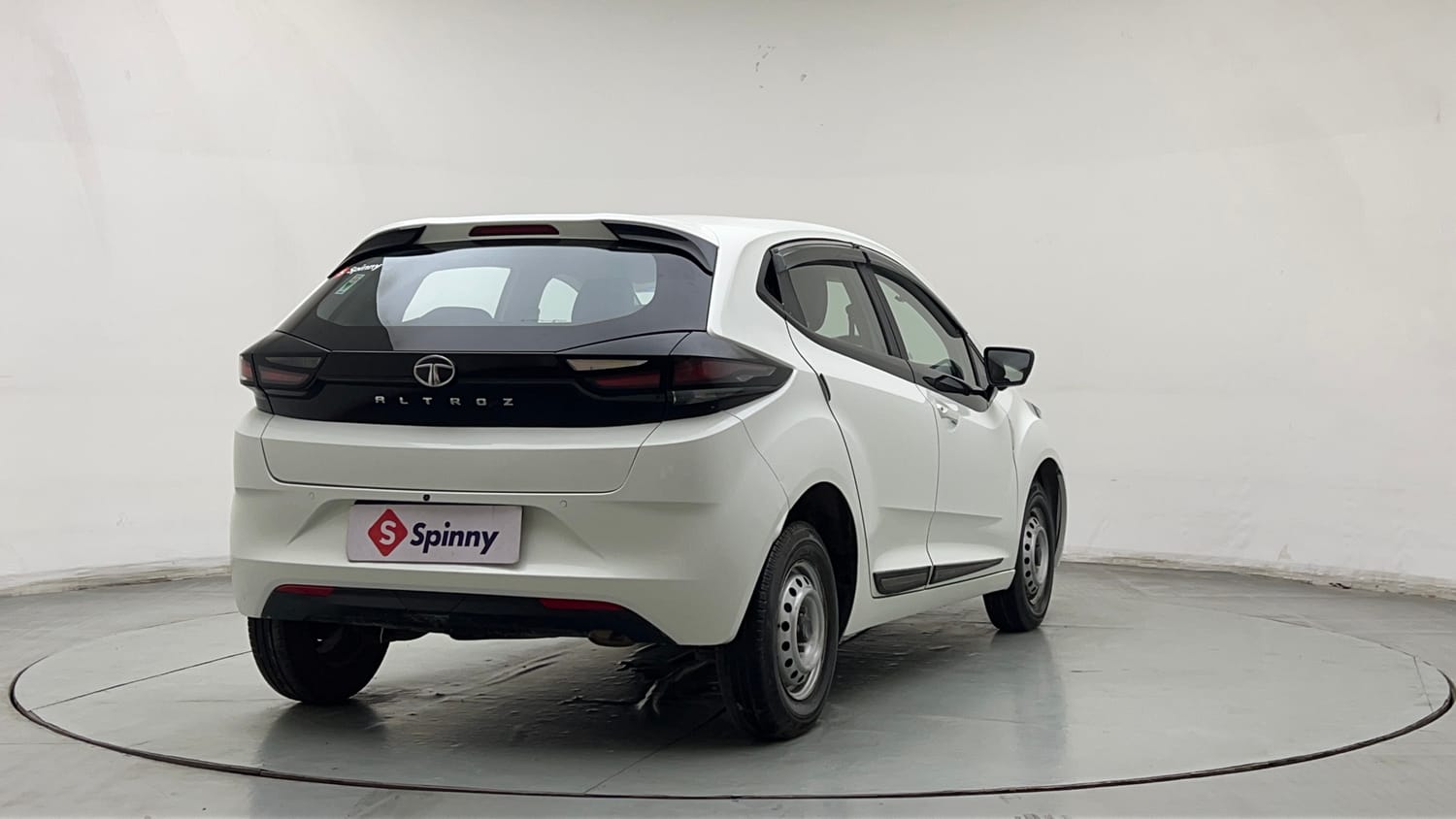 Used 2022 Tata Altroz XE Petrol Petrol Manual exterior RIGHT REAR CORNER VIEW