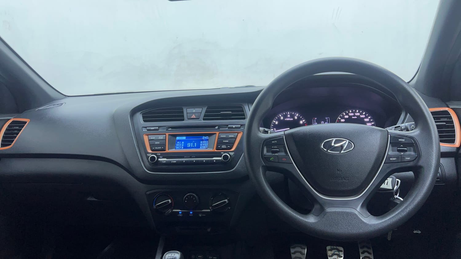 Used 2015 Hyundai i20 Active 1.2 S Petrol Manual interior DASHBOARD VIEW