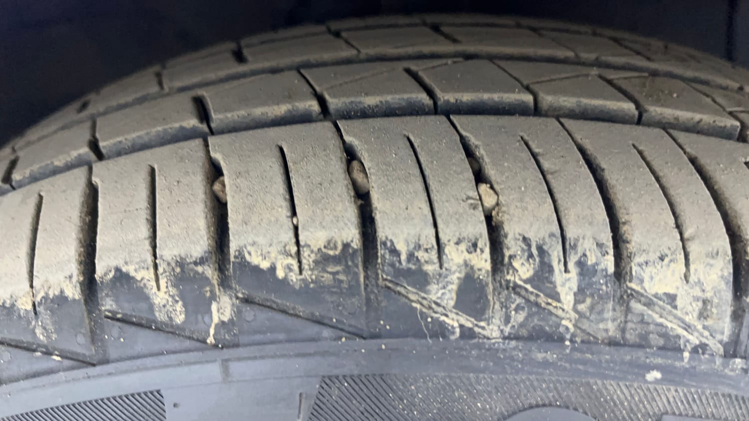 Used 2018 Hyundai Xcent SX Petrol Manual tyres RIGHT FRONT TYRE TREAD VIEW