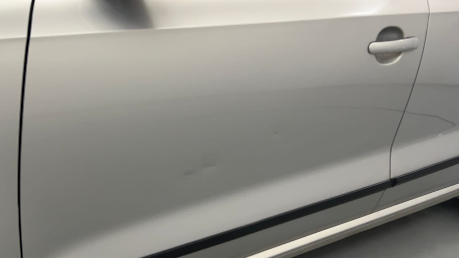 Used 2014 Volkswagen Vento Highline Petrol Petrol Manual dents MINOR DENT