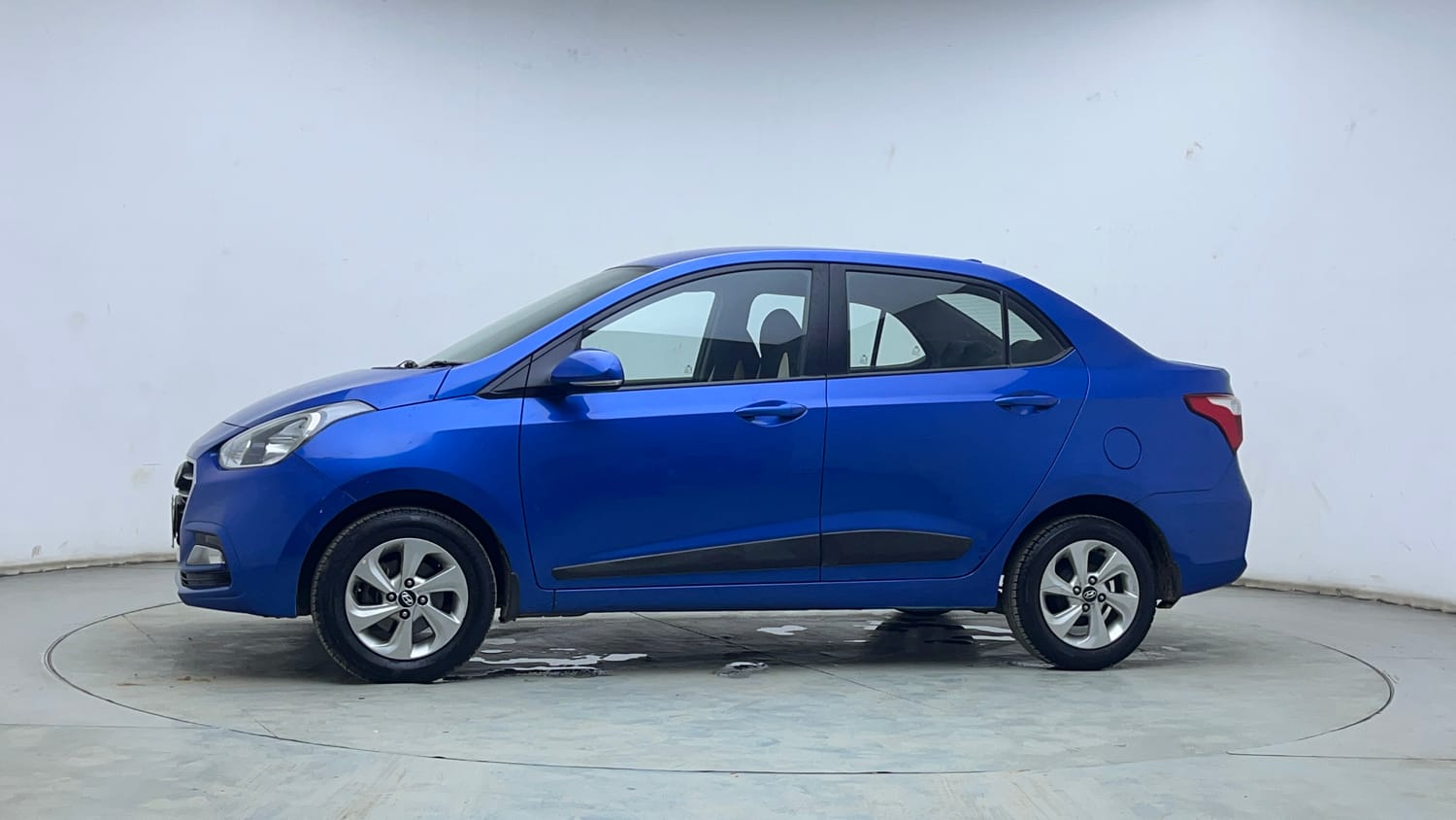 Used 2018 Hyundai Xcent SX Petrol Manual exterior LEFT SIDE VIEW
