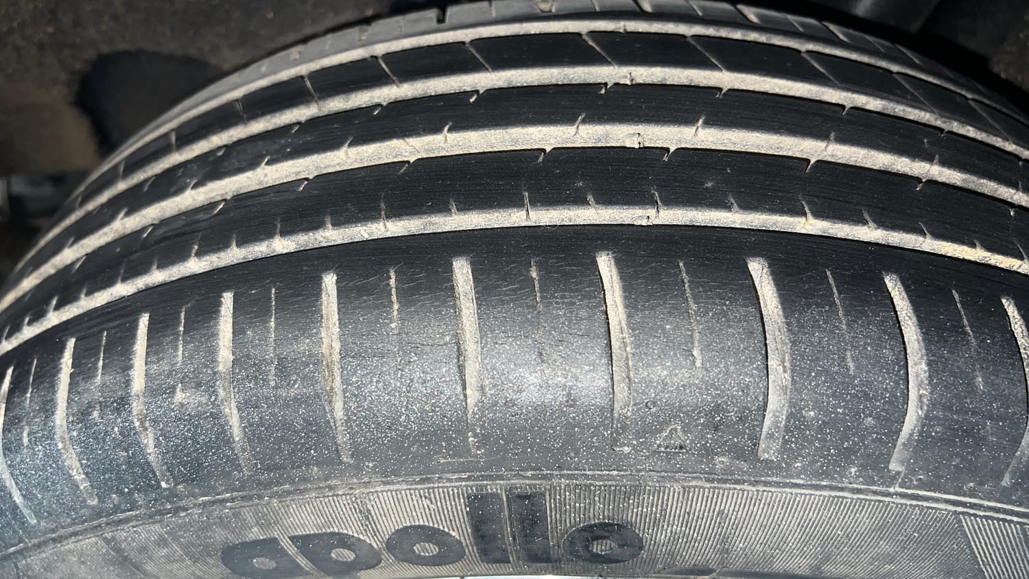Used 2021 Maruti Suzuki Baleno Zeta Petrol Manual tyres LEFT REAR TYRE TREAD VIEW