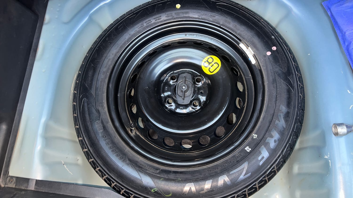 Used 2018 Maruti Suzuki Baleno Zeta 1.2 Petrol Manual tyres SPARE TYRE VIEW