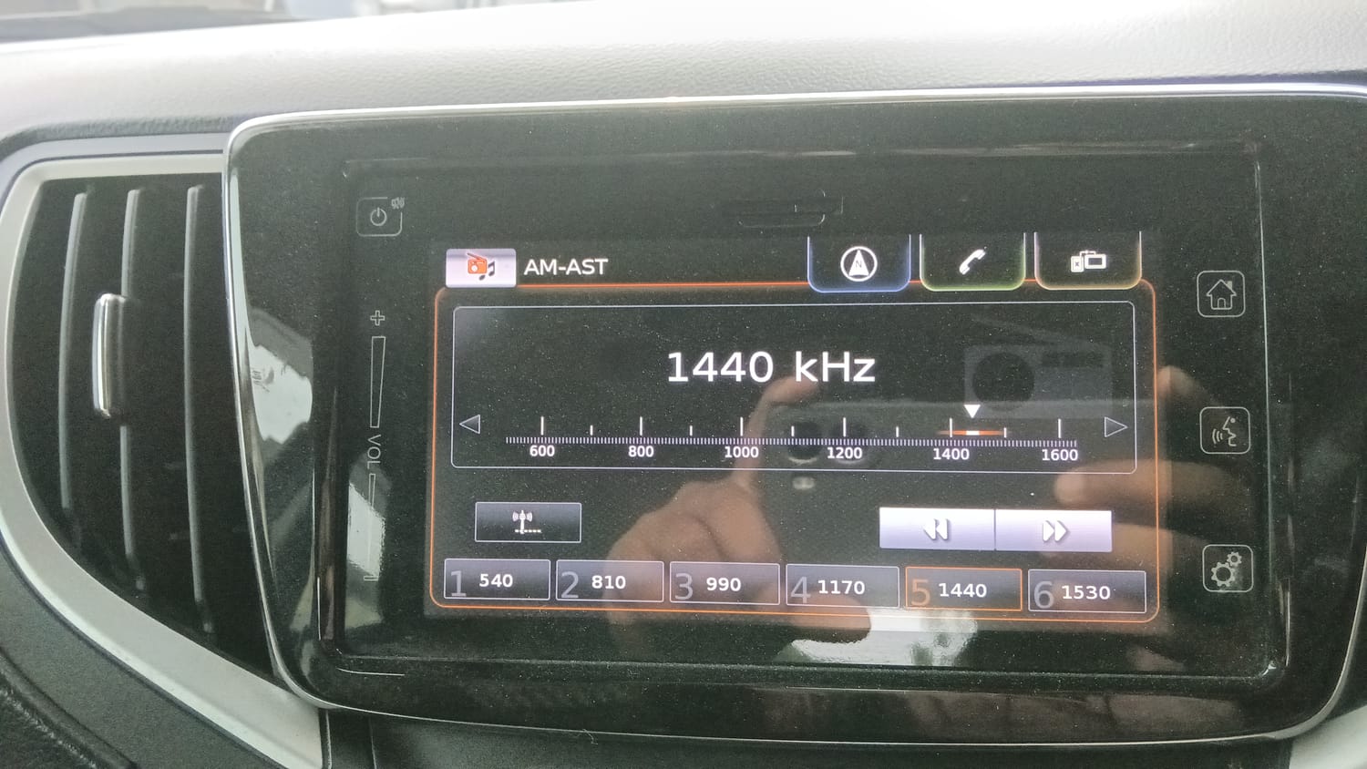 Used 2018 Maruti Suzuki Baleno Alpha 1.2 Petrol Manual top_features Touch screen infotainment system