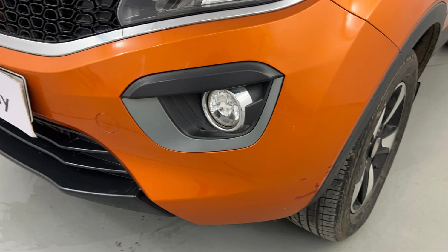 Used 2019 Tata Nexon XZA Plus Petrol Dual Tone Petrol Automatic dents MINOR SCRATCH
