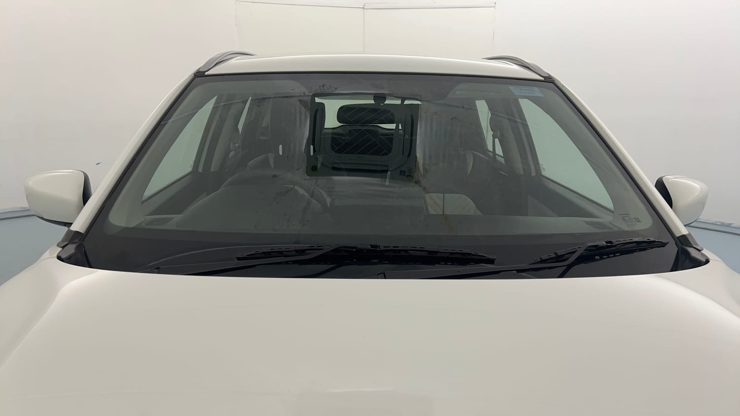 Used 2026 Maruti Suzuki Victoris VXI MT 2W Petrol Manual exterior FRONT WINDSHIELD VIEW