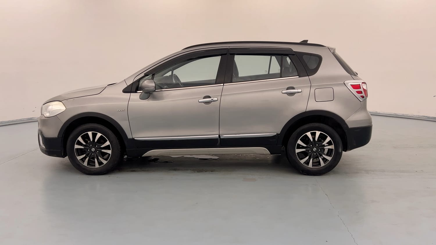 Used 2019 Maruti Suzuki S-Cross Delta 1.3 Diesel Manual exterior LEFT SIDE VIEW
