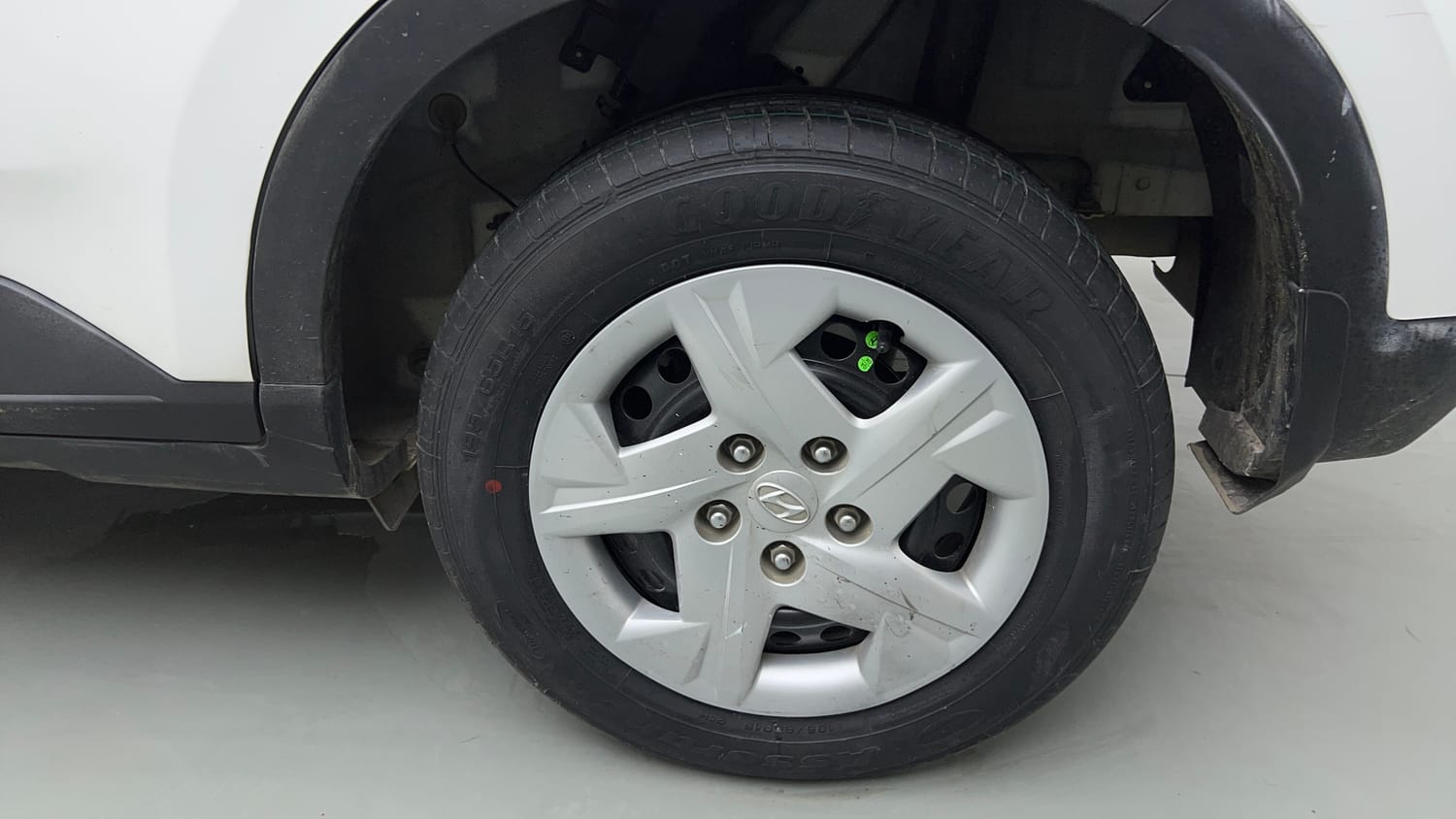 Used 2021 Hyundai Venue S 1.2 Petrol Petrol Manual tyres LEFT REAR TYRE RIM VIEW