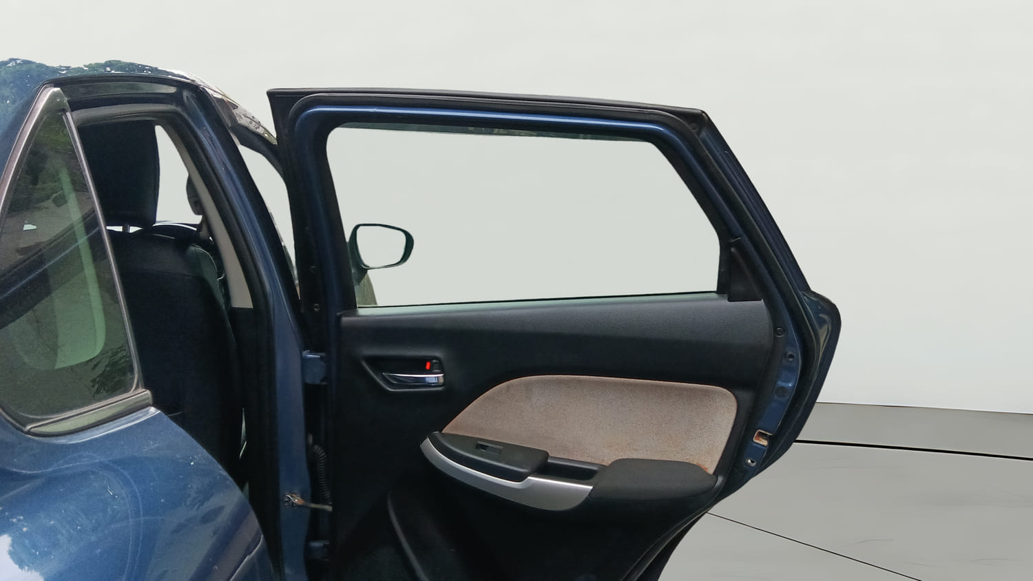 Used 2018 Maruti Suzuki Baleno Alpha 1.2 Petrol Manual interior RIGHT REAR DOOR OPEN VIEW