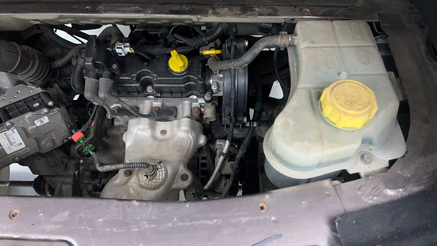 Used 2018 Tata Nano Twist XTA Petrol Automatic engine ENGINE RIGHT SIDE VIEW