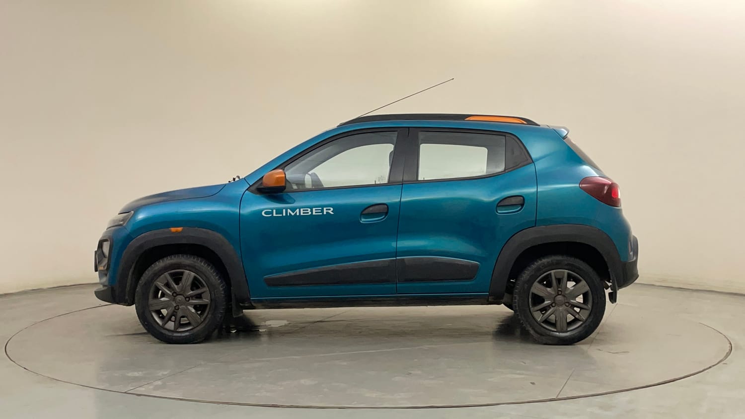 Used 2020 Renault Kwid CLIMBER 1.0 AMT Opt Petrol Automatic exterior LEFT SIDE VIEW