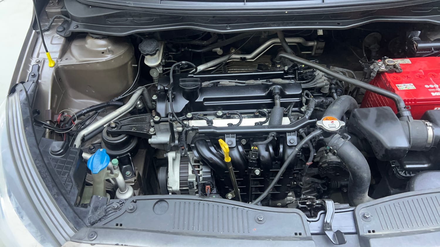 Used 2012 Hyundai i20 Magna 1.2 Petrol Manual engine ENGINE RIGHT SIDE VIEW