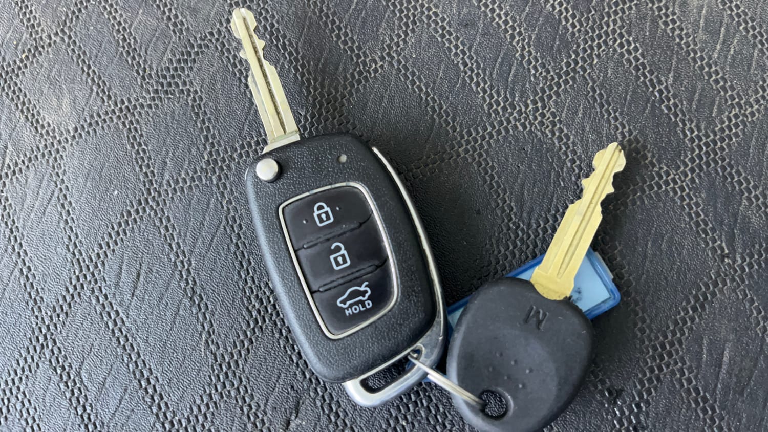 Used 2018 Hyundai Xcent SX Petrol Manual extra CAR KEY VIEW