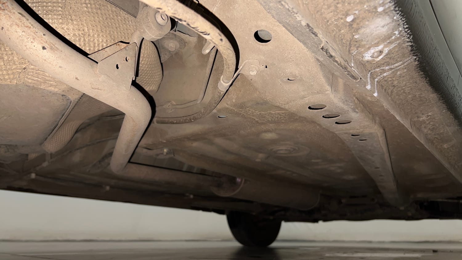 Used 2019 Maruti Suzuki Wagon R ZXi 1.2 Petrol Manual extra REAR RIGHT UNDERBODY VIEW