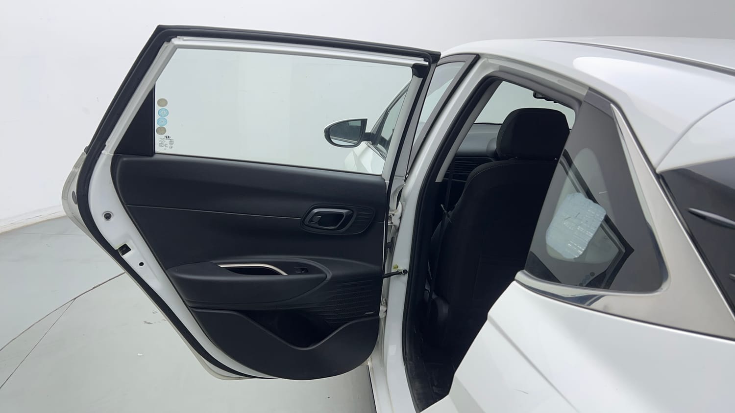 Used 2022 Hyundai i20 Asta (O) 1.2 IVT Petrol Automatic interior LEFT REAR DOOR OPEN VIEW