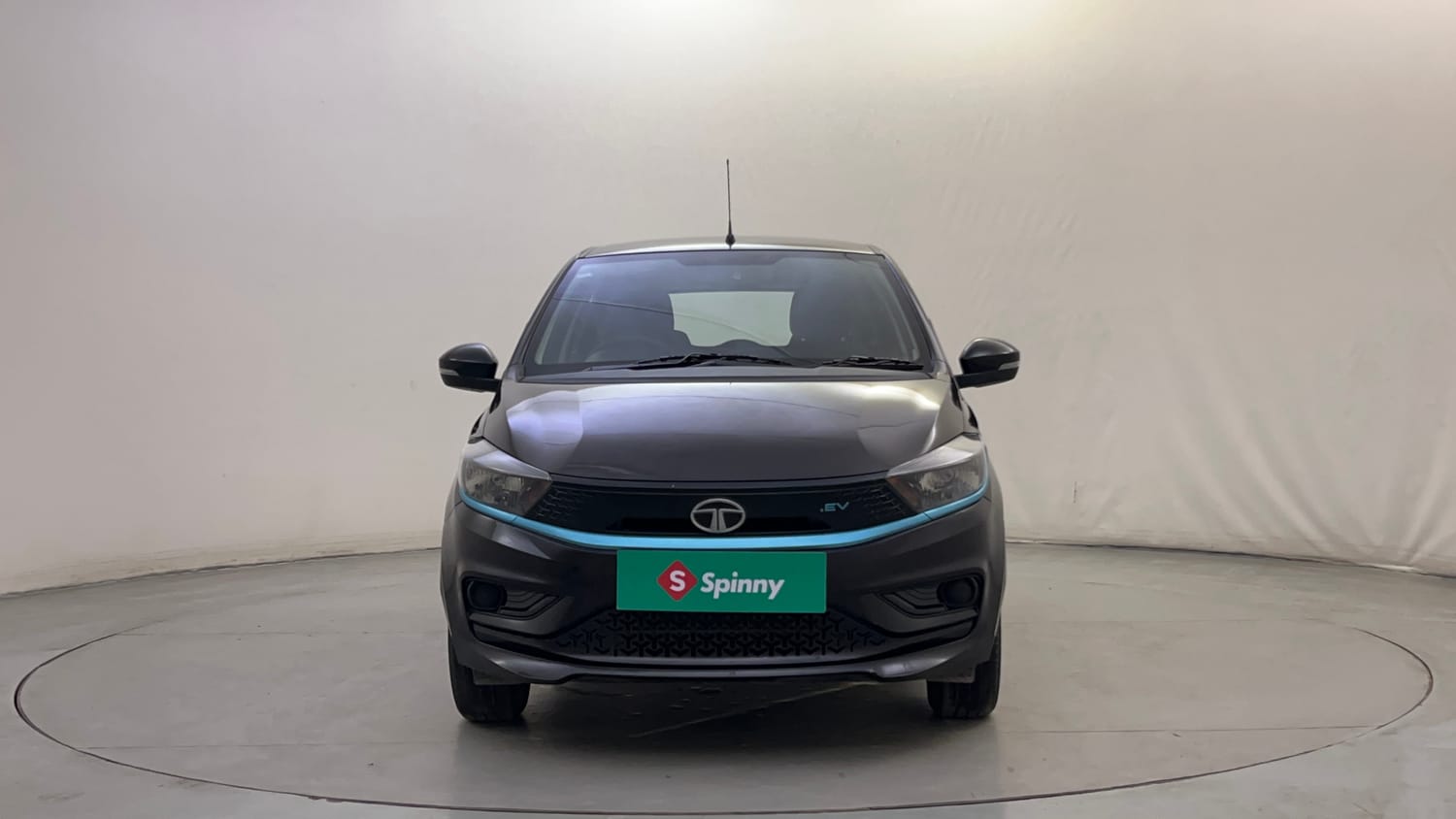 Used 2024 Tata Tiago EV XT Medium Range Electric Automatic exterior FRONT VIEW