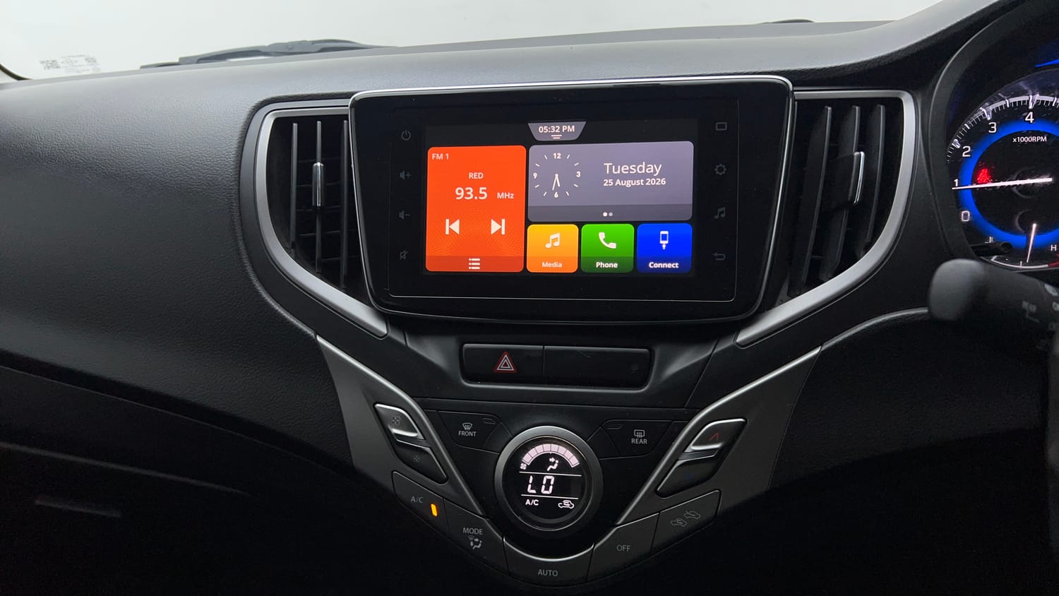 Used 2021 Maruti Suzuki Baleno Zeta Petrol Manual top_features Touch screen infotainment system