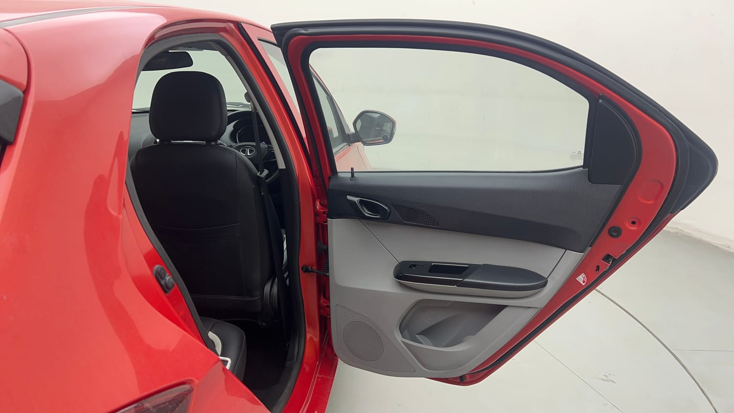 Used 2020 Tata Tiago XT Petrol Manual interior RIGHT REAR DOOR OPEN VIEW