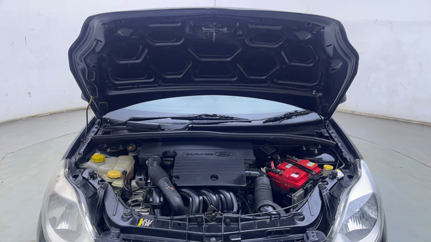 Used 2013 Ford Figo Duratec Petrol ZXI 1.2 Petrol Manual engine ENGINE & BONNET OPEN FRONT VIEW