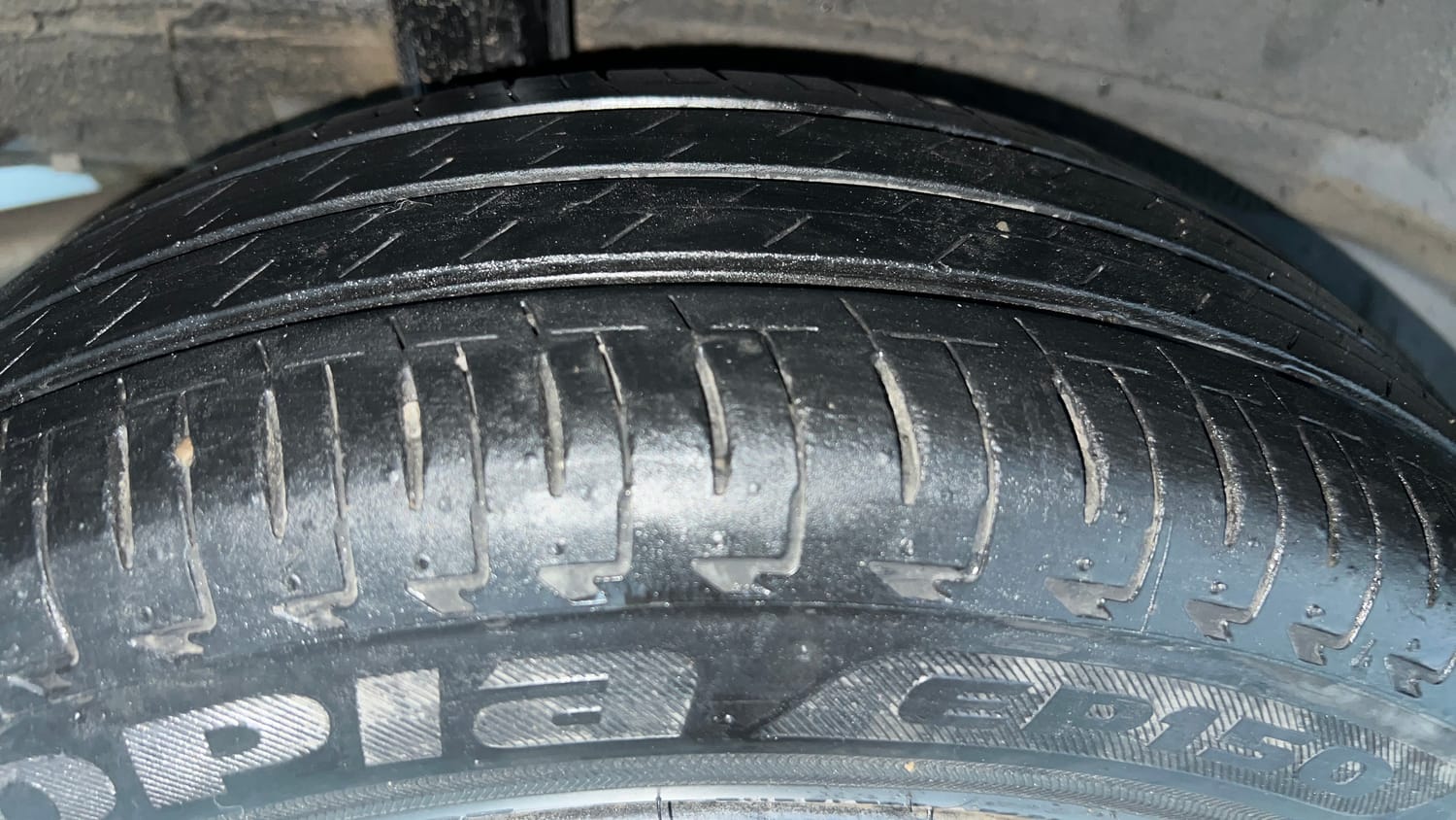 Used 2024 Honda Amaze S 1.2 Petrol MT Petrol Manual tyres RIGHT REAR TYRE TREAD VIEW