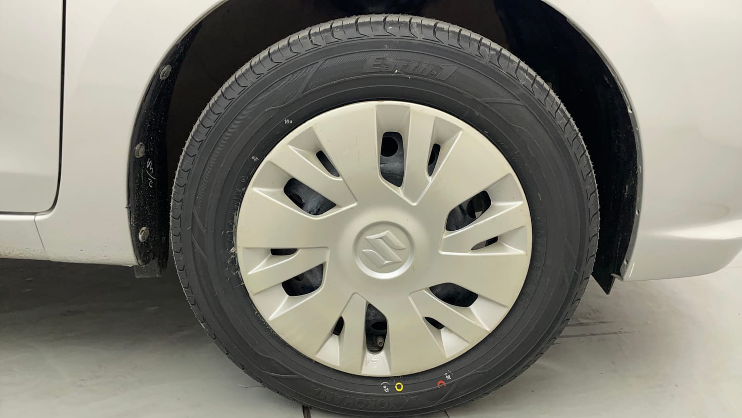 Used 2019 Maruti Suzuki Celerio ZXi (O) AMT Petrol Automatic tyres RIGHT FRONT TYRE RIM VIEW