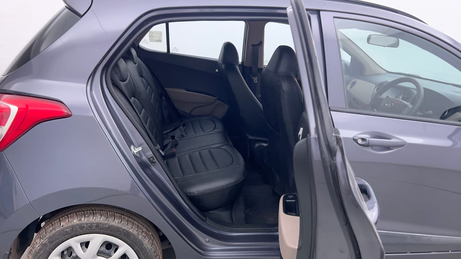 Used 2018 Hyundai Grand i10 Sportz 1.2 Kappa VTVT Petrol Manual interior RIGHT SIDE REAR DOOR CABIN VIEW