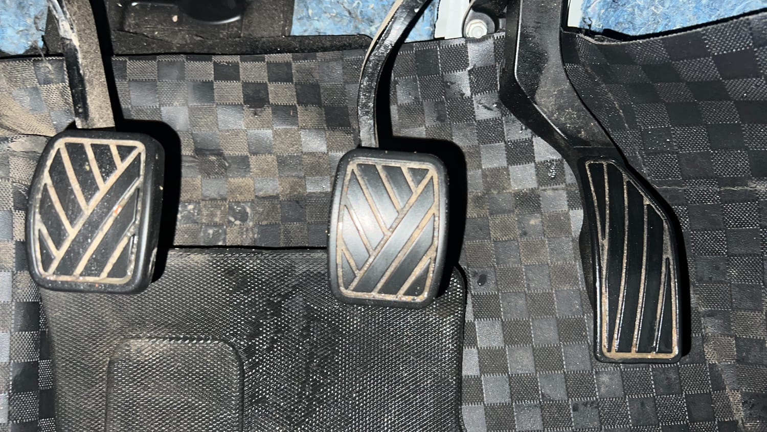 Used 2026 Maruti Suzuki Victoris VXI MT 2W Petrol Manual interior PEDALS VIEW