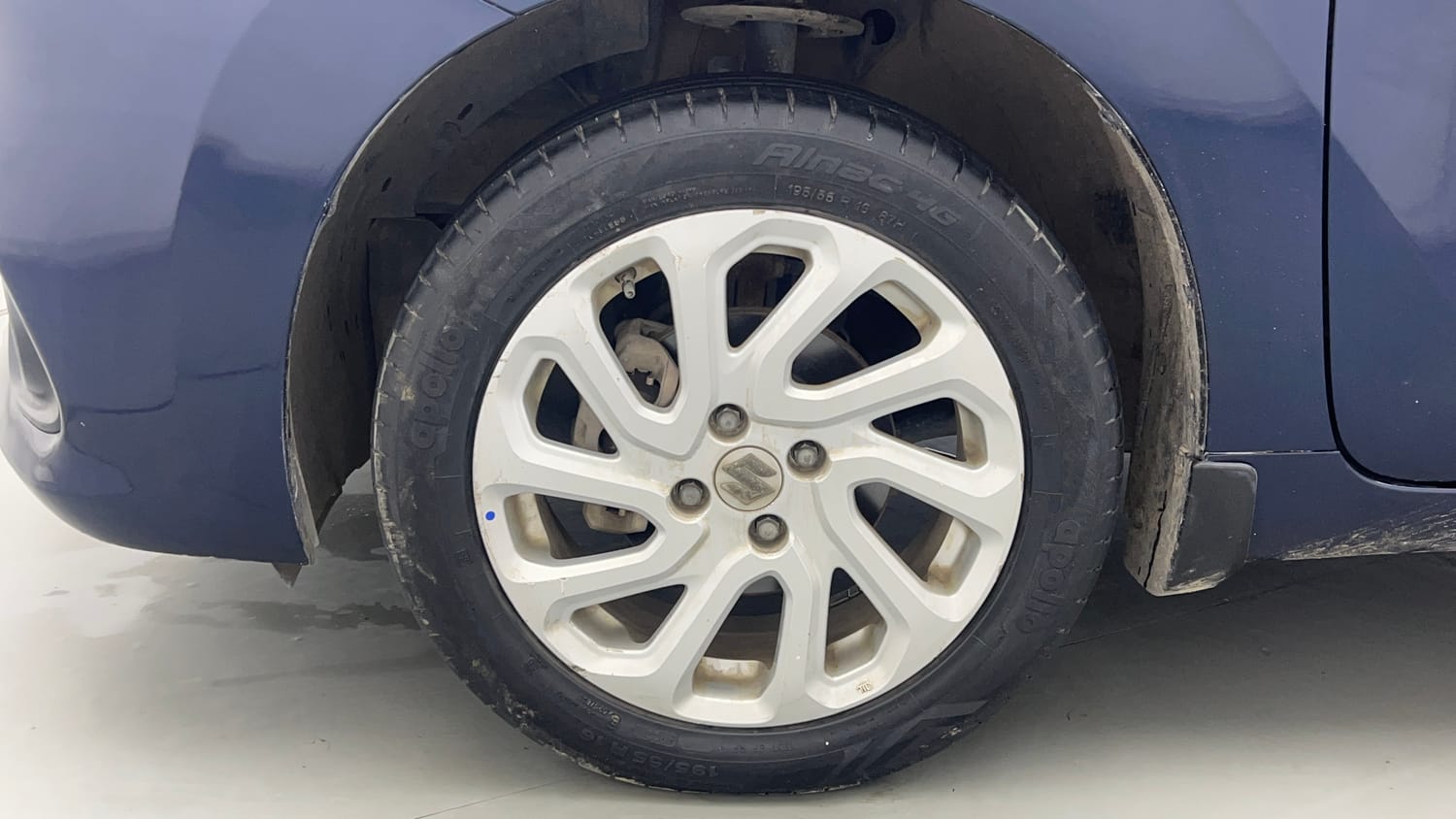 Used 2022 Maruti Suzuki Baleno Zeta MT Petrol Manual tyres LEFT FRONT TYRE RIM VIEW