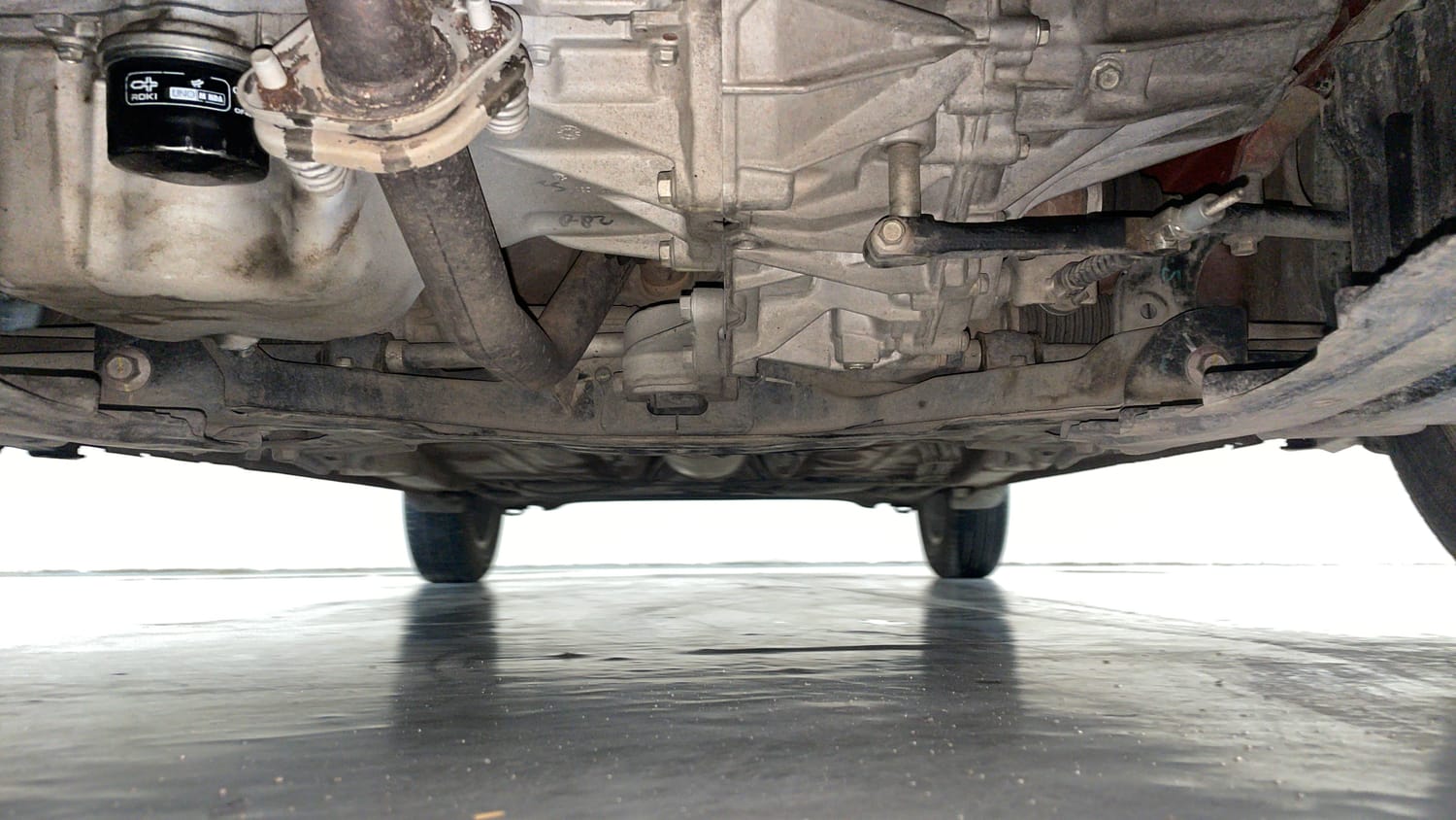Used 2017 Maruti Suzuki Dzire ZXi Plus Petrol Manual extra FRONT LEFT UNDERBODY VIEW
