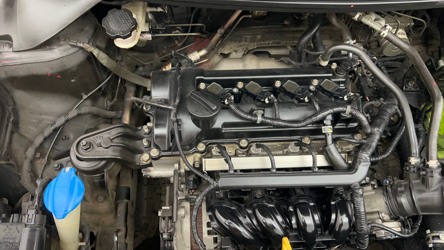 Used 2019 Hyundai Elite i20 Asta 1.2 (O) CVT Petrol Automatic engine ENGINE RIGHT SIDE VIEW
