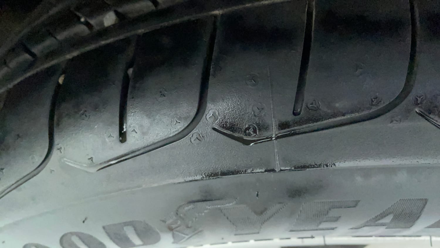 Used 2013 Nissan Sunny XV Diesel Diesel Manual tyres RIGHT REAR TYRE TREAD VIEW