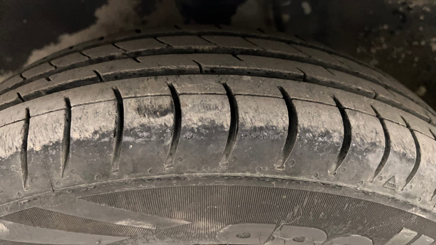 Used 2016 Maruti Suzuki Alto 800 Lxi Petrol Manual tyres LEFT FRONT TYRE TREAD VIEW