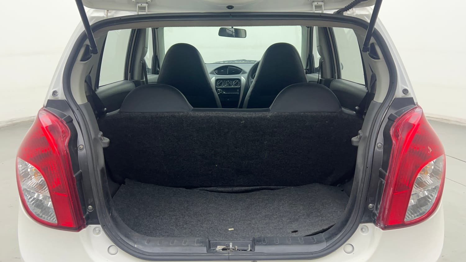 Used 2017 Maruti Suzuki Alto 800 VXi Petrol Manual interior DICKY INSIDE VIEW
