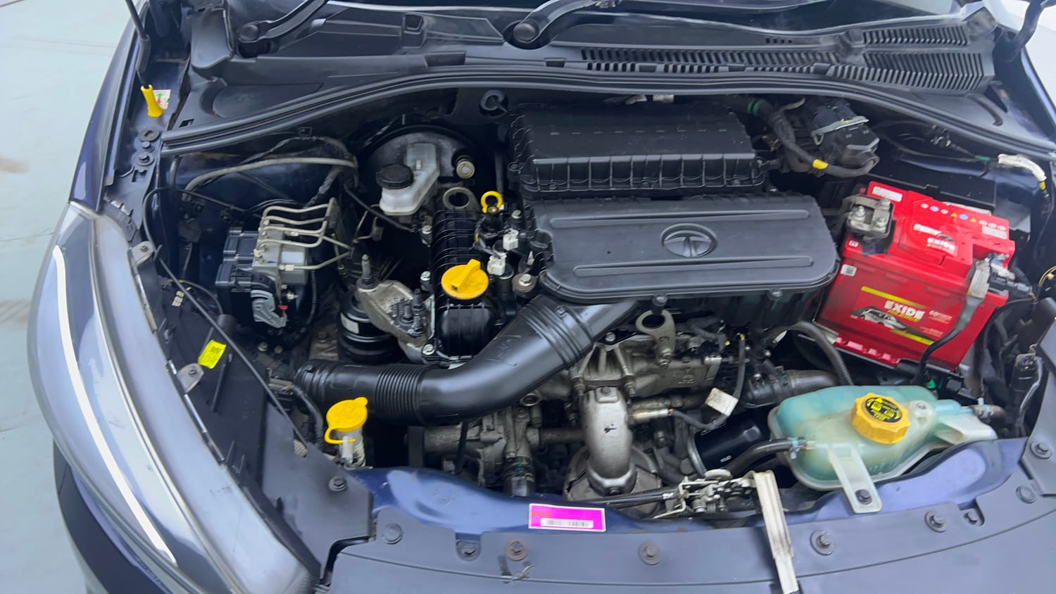 Used 2022 Tata Tiago XZ Plus Petrol Manual engine ENGINE RIGHT SIDE VIEW