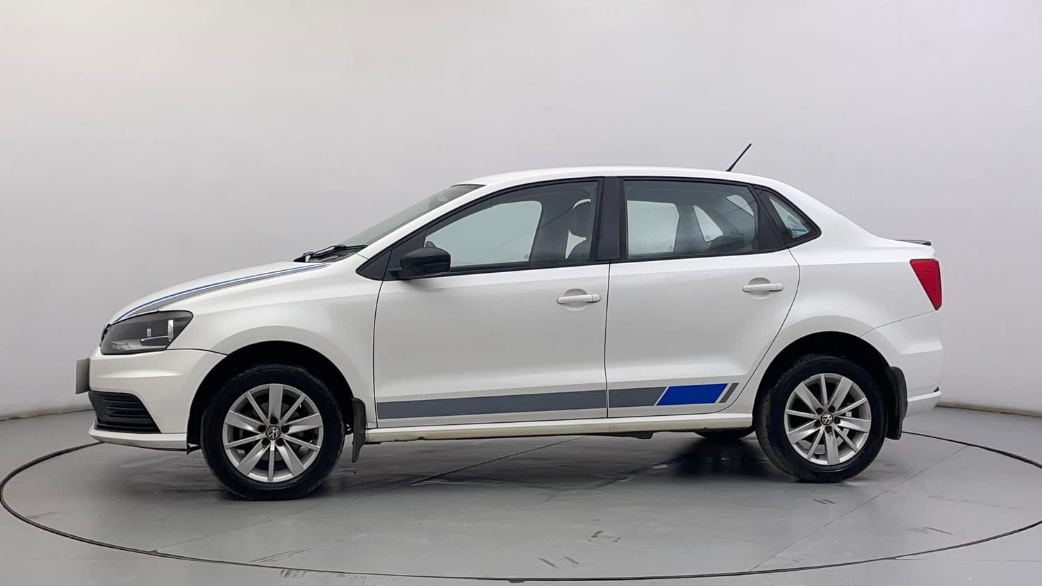 Used 2017 Volkswagen Ameo Comfortline 1.2L (P) Petrol Manual exterior LEFT SIDE VIEW